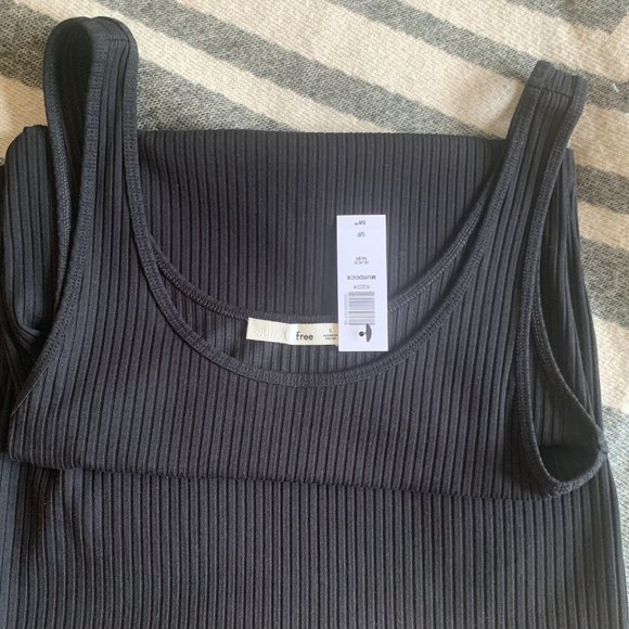 Wilfred Murdock Dress - Black (S) - Picture 4 of 4